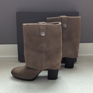 Vince Camuto Tauoe Brown Brushed Suede Heeled Boots